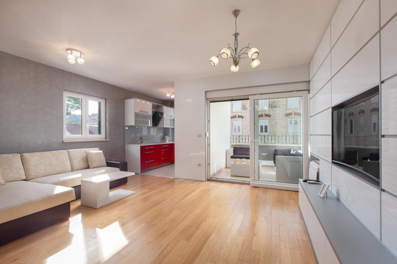 Apartment City Strand Макарска Экстерьер фото
